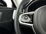 Volvo XC60 T6 Plug-in hybrid AWD Plus Dark | SOH 100% | Panoramadak | 360° camera | Stoel- en Stuurverwarming | Trekhaak