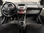 Peugeot 107 1.0-12V Sport (5 DEURS, AIRCO, ELEK RAMEN, SPORTSTOELEN, TOERENTELLER, NIEUWE APK, NIEUWSTAAT)