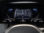 BMW iX xDrive40 Business Edition Plus 77 kWh | 360° camera | Harman Kardon | Leder | Stoelverw. v+a | HUD | Trekhaak | 22'' velg | Elektr. voorstoelen + memory | Stuurverwarming | Org. NL |
