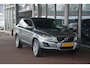 Volvo XC60 2.4D AWD Momentum | Navigatie | Leer | Cruise | Radio | Bluetooth | LED | NL Auto!! | 5 cilinder 4x4 Nederlandse auto 2.4 D onderhoudshistorie aanwezig riem vv bij 117960