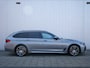 BMW 5-Serie Touring 530e xDrive Business Edition Plus 292 Pk Automaat Navi / DAB / Apple Carplay / Leer / Pano-dak / HUD / M-pakket