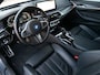 BMW 5-Serie Touring 530e xDrive Business Edition Plus 292 Pk Automaat Navi / DAB / Apple Carplay / Leer / Pano-dak / HUD / M-pakket