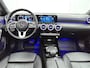 Mercedes-Benz A-klasse 200 Business Solution Luxury(NL-auto, Dealer OnderH, Panorama, SfeerV, Elect Stoelen, StoelV, Camera, Etc