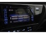 Toyota Auris Touring Sports 1.8 Hybrid Black Edition | Cruise control  | Navigatie | Parkeer camera |