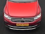Volkswagen Tiguan 1.4 TSI eHybrid Elegance PHEV 245pk Dealer O.H. | Trekhaak Af Fabriek | Adaptive Cruise | Head Up | Camera | Lederen Sportstoelen Memory & Verwarmd | Sfeerverlichting | Stuur Verwarmd | IQ Light | Keyless | Apple Carplay | Navigatie | DAB  Plug In Hybrid