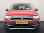 Volkswagen Tiguan 1.4 TSI eHybrid Elegance PHEV 245pk Dealer O.H. | Trekhaak Af Fabriek | Adaptive Cruise | Head Up | Camera | Lederen Sportstoelen Memory & Verwarmd | Sfeerverlichting | Stuur Verwarmd | IQ Light | Keyless | Apple Carplay | Navigatie | DAB  Plug In Hybrid