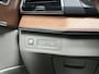 Volvo XC90 2.0 T8 Twin Engine AWD Inscription 7 Persoons 408Pk Automaat (PANORAMADAK, APPLE CARPLAY, MEMORY SEATS, LEDER, STOELVERWARMING, ELEK ACHTERKLEP, GETINT GLAS, CAMERA, NIEUWSTAAT)