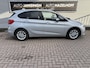 BMW 2-Serie Active Tourer 218i High Executive Automaat!! | PDC V+A | Stoelverwarming | Lederen Bekleding | Led | Cruise | Trekhaak! | RIJKLAARPRIJS INCL 12 MAANDEN  GARANTIE EN BEURT