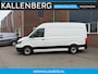 Volkswagen Crafter 35 2.0 TDI L3H3 / Trekhaak / Dealer onderhouden! / App connect