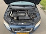 Volvo V70 2.5T Momentum in nette staat!