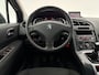 Peugeot 5008 1.6 VTi Active | Pano | Clima | Cruise | Trekhaak | Navi | Parkeersens. | NAP