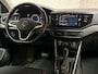 Volkswagen Polo 1.0 TSI Life Sport Automaat (VIRTUAL COCKPIT, APPLE CARPLAY, GROOT NAVI, SPORTSTOELEN, PARKEERSENSOREN, LM VELGEN, NIEUWSTAAT)