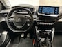 Peugeot 208 1.2 PureTech Allure Sport (VIRTUAL COCKPIT, APPLE CARPLAY, GROOT NAVI, LEDER, 360 CAMERA, SPORTSTOELEN, KEYLESS, GETINT GLAS, LM VELGEN, CRUISE, NIEUWSTAAT)