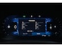 Volvo V60 B4 Essential Edition | Achterruitrijcamera | Adaptieve Cruise Control | BLIS | Lichte lederen bekleding | Google Navigatie | Climate Control | Apple Carplay / Android Auto |