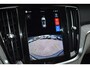 Volvo V60 B4 Essential Edition | Achterruitrijcamera | Adaptieve Cruise Control | BLIS | Lichte lederen bekleding | Google Navigatie | Climate Control | Apple Carplay / Android Auto |
