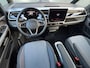 Volkswagen ID. Buzz Pro 86 kWh LWB 6prs. * Camera * El. Schuifdeuren * Stoelverwarming * Adaptieve Cruise Control * SOH 98% *