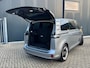 Volkswagen ID. Buzz Pro 86 kWh LWB 6prs. * Camera * El. Schuifdeuren * Stoelverwarming * Adaptieve Cruise Control * SOH 98% *