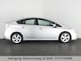 Toyota Prius 1.8 HYBRIDE AUTOMAAT ASPIRATION 100% DEALERAUTO PARKEERSENSOREN ACHTER. KEYLESS ENTRY. CRUISE CONTROL.
