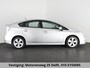 Toyota Prius 1.8 HYBRIDE AUTOMAAT ASPIRATION 100% DEALERAUTO PARKEERSENSOREN ACHTER. KEYLESS ENTRY. CRUISE CONTROL.