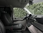 Volkswagen Transporter 2.0 TDI L2H1 DC 4Motion Highline, DUBBEL CABINE, STANDKACHEL, LEDER, NAVI, ADAPT CRUISE CONTROL, CLIMATE CONTROL, STOELVERWARMING, TREKHAAK, LED KOPLAMPEN, PDC, DAB, SIDE-BARS, LICHTMETAAL 17"