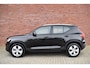 Volvo XC40 B3 177PK Momentum Business | Schuif-/kanteldak | Climate Pack | Park Assist Pack |