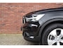 Volvo XC40 B3 177PK Momentum Business | Schuif-/kanteldak | Climate Pack | Park Assist Pack |
