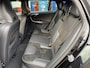 Volvo V60 2.0 T4 Business Sport / NL-Auto / 190 PK / Dealer-Onderhouden / Standkachel / Cruise-Control / Stoelverwarming / Climate-Control / Radio-Bluetooth / Navi / PDC-Achter / 18'' LMV / All-Season / ENZ.