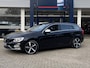 Volvo V60 2.0 T4 Business Sport / NL-Auto / 190 PK / Dealer-Onderhouden / Standkachel / Cruise-Control / Stoelverwarming / Climate-Control / Radio-Bluetooth / Navi / PDC-Achter / 18'' LMV / All-Season / ENZ.