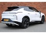 Lynk & Co 08 1.5 More | 200km Hybride | Stoelmassage, Verwarming en Ventilatie | Panoramadak | Matrix LED | Harman Kardon | 360° Camera | Getint glas | Bestuurdersstoel met geheugen | Sfeerverlichting | Apple Carplay | Dodehoekassistent | Adaptive Cruise Contol
