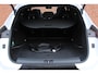 Lynk & Co 08 1.5 More | 200km Hybride | Stoelmassage, Verwarming en Ventilatie | Panoramadak | Matrix LED | Harman Kardon | 360° Camera | Getint glas | Bestuurdersstoel met geheugen | Sfeerverlichting | Apple Carplay | Dodehoekassistent | Adaptive Cruise Contol