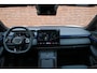 Lynk & Co 08 1.5 More | 200km Hybride | Stoelmassage, Verwarming en Ventilatie | Panoramadak | Matrix LED | Harman Kardon | 360° Camera | Getint glas | Bestuurdersstoel met geheugen | Sfeerverlichting | Apple Carplay | Dodehoekassistent | Adaptive Cruise Contol