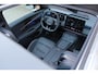 Lynk & Co 08 1.5 More | 200km Hybride | Stoelmassage, Verwarming en Ventilatie | Panoramadak | Matrix LED | Harman Kardon | 360° Camera | Getint glas | Bestuurdersstoel met geheugen | Sfeerverlichting | Apple Carplay | Dodehoekassistent | Adaptive Cruise Contol