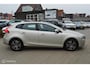 Volvo V40 2.0 T2 Nordic+ | Pano-dak | LED-Koplamp