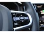 Volvo XC60 2.0 T8 Plug-in hybrid Plus Black Edition Head-up | 360 | Zwenkbare trekhaak | Panoramadak