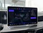 Volkswagen Tiguan 1.5 eHybrid R-Line Edition | 204PK | Automaat | Trekhaak | Panoramaschuif-kanteldak | Black Style Pakket | Camera | head-up display | Stoelmassage | 20 inch velgen Zwart | Stoel/stuur verwarming |