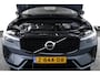 Volvo XC60 2.0 T6 Plug-in hybrid AWD R-Design - Automaat | S/K-Panodak | Harman/Kardon | Elek. Trekhaak | Dig. Cockpit | Adapt. Cruise | Stoel-+Stuurverw. | PDC | Camera | NAV + App. Connect | ECC | Elek. Klep | LM 19" |