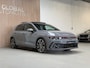 Volkswagen Golf 2.0 TSI GTI - IQ LIGHTS - PANORAMADAK - HEAD UP - 19'' - TREKHAAK - BOMVOL!!
