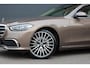 Mercedes-Benz S-klasse 450 e Premium | Luchtvering | Achterasbesturing | Distronic+ | Massage | MBUX Tablet | 3D-Display | Vlakkenverwarming | Stoelventilatie | Nappa Leder | Verwarmd Stuurwiel | HUD |