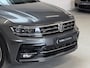 Volkswagen Tiguan 2.0 TSI 4Motion R LINE - 220PK - PANORAMADAK - MEMORY STOELEN - LEER - 20''