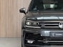 Volkswagen Tiguan 2.0 TSI 4Motion R LINE - 220PK - PANORAMADAK - MEMORY STOELEN - LEER - 20''