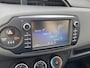 Toyota Yaris 1.5 VVT-i Energy Stoelverwarming, stoere matte grijze velgen, achteruitrij camera, cruise control, automaat!