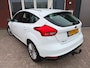 Ford Focus 1.0 Titanium / Navi / PDC / Clima / 17 inch / Keyless