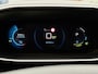 Peugeot e-2008 BWJ 2021 | 136PK EV Allure 50 kWh | CAMERA A | CLIMA | LEDER/STOF | NAVI | CARPLAY |