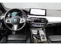 BMW 5-Serie Touring 530e xDrive High Executive | adap. cruise | panoramadak | elek. trekhaak | harmankardon | keyless | camera