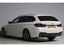 BMW 5-Serie Touring 530e xDrive High Executive | adap. cruise | panoramadak | elek. trekhaak | harmankardon | keyless | camera