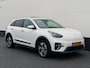 Kia Niro EV e-Niro DynamicLine 64 kWh 3-Fase | SOH 100% | Schuifdak | Carplay | Achteruitrijcamera