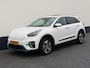 Kia Niro EV e-Niro DynamicLine 64 kWh 3-Fase | SOH 100% | Schuifdak | Carplay | Achteruitrijcamera