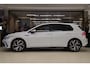 Volkswagen Golf 1.5 eTSI R-Line 3XR-LINE /PANO/H&K/CAM/CARPLAY/BOMVOL