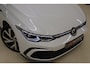 Volkswagen Golf 1.5 eTSI R-Line 3XR-LINE /PANO/H&K/CAM/CARPLAY/BOMVOL