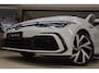 Volkswagen Golf 1.5 eTSI R-Line 3XR-LINE /PANO/H&K/CAM/CARPLAY/BOMVOL